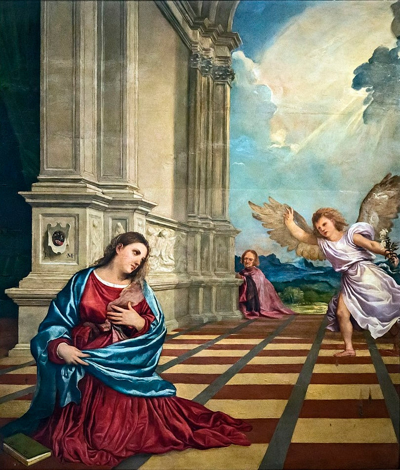 Painting of a woman in a red and blue robe with an angel in a classical setting. Titian – Malchiostro Annunciation (1519–1520) | Treviso Cathedral