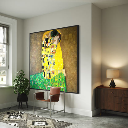 Museum-quality oil painting reproduction of Klimt’s The Kiss